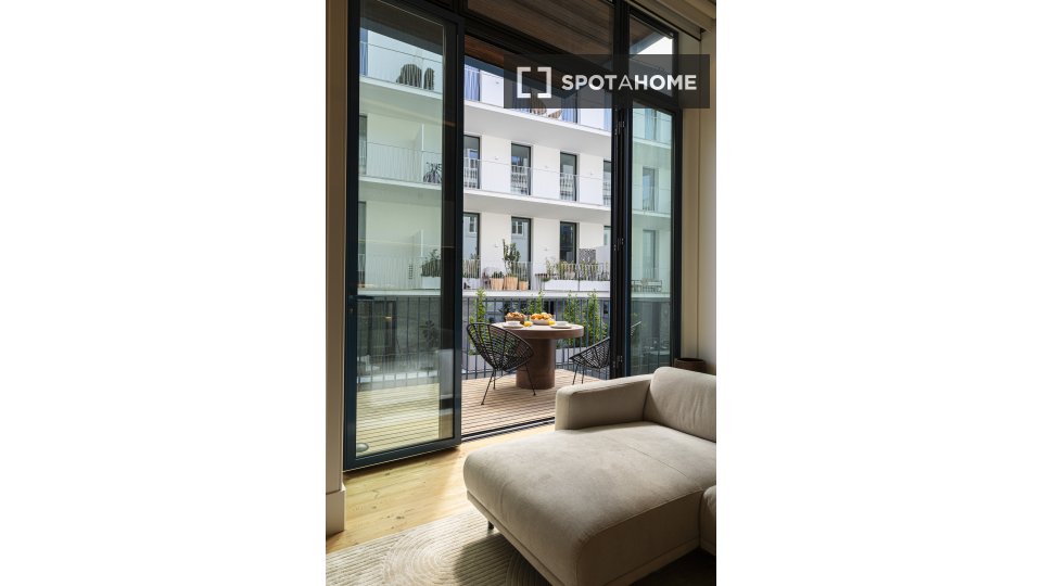 Apartment mono Lisbon, 125m² — photo 13