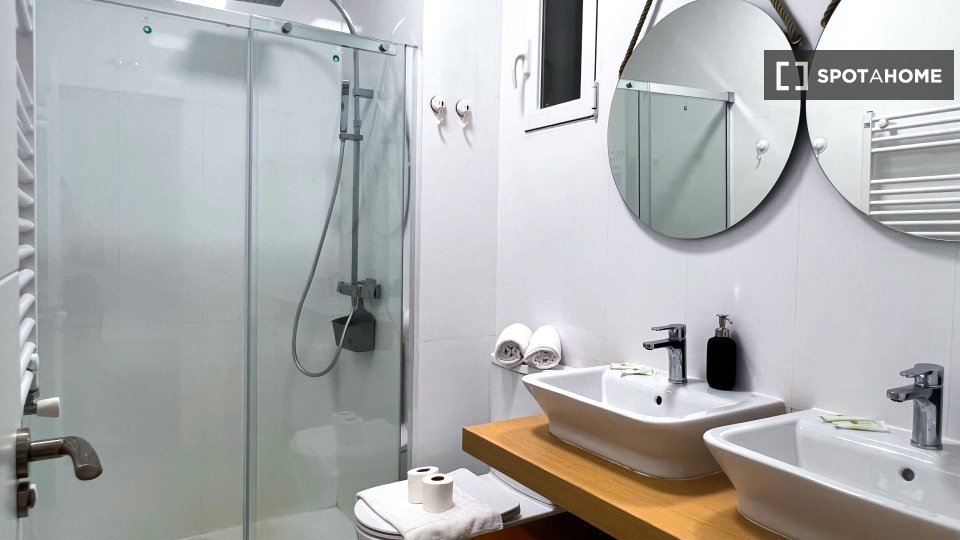 Apartment Madrid, 2 beds, 65m² — photo 18