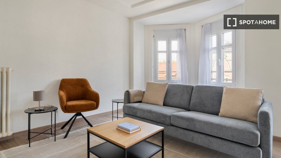 Apartment Zurich, 2 beds, 53m² — photo 1
