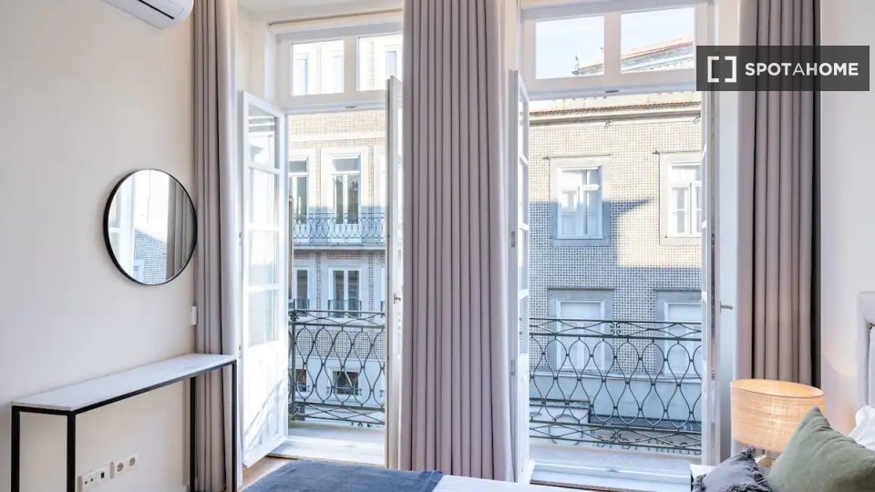 Apartment Porto, 1 bed, 80m² — photo 2