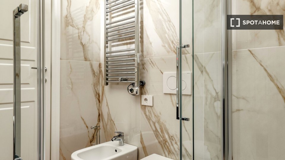 Apartment Milan, 1 bed, 60m² — photo 2
