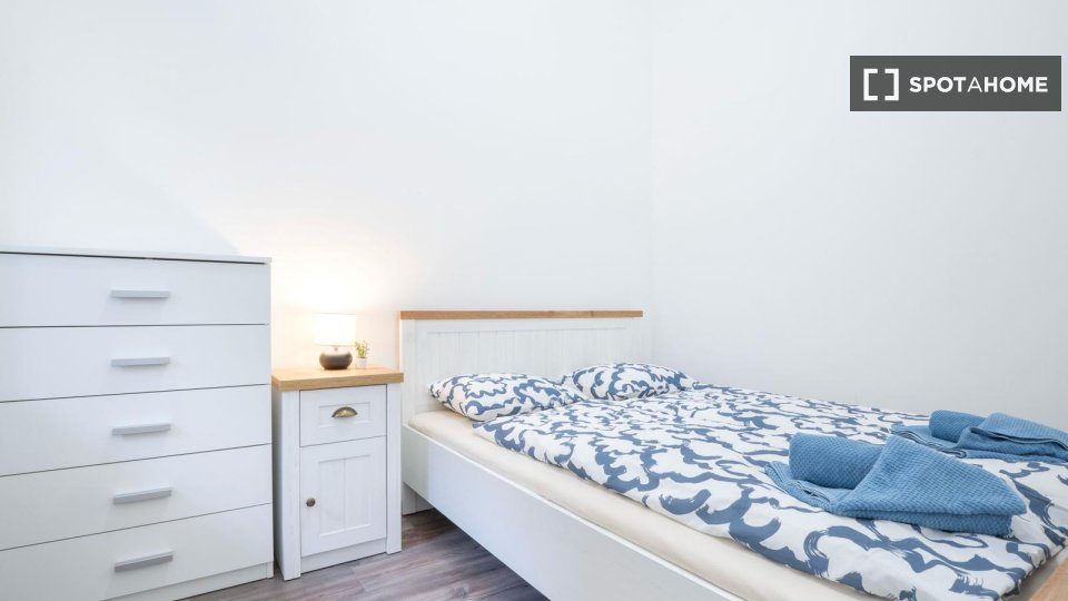 Apartment Budapest, 2 beds, 65m² — photo 14
