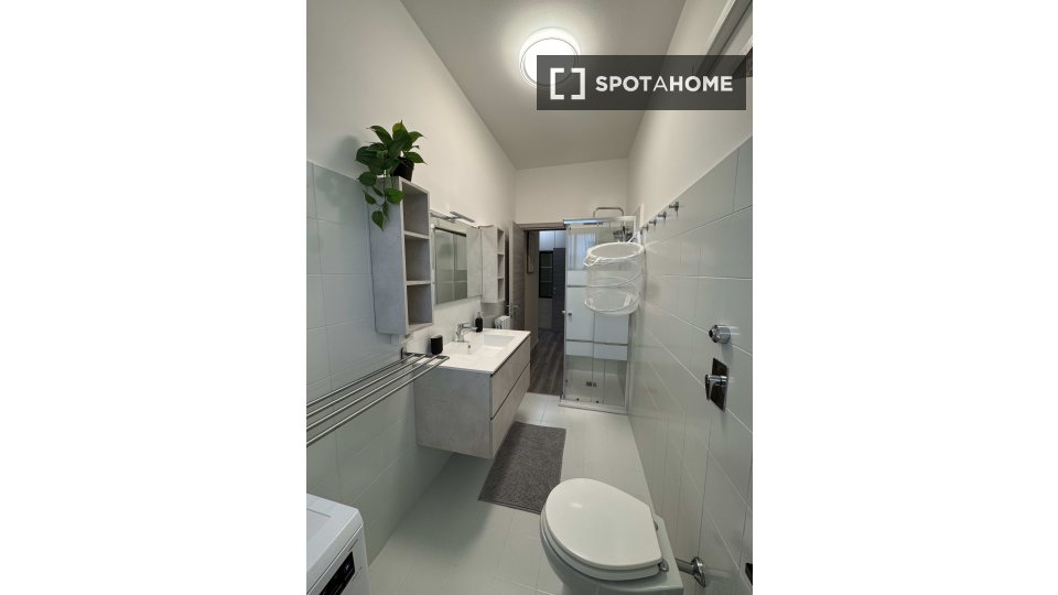 Apartment Milan, 2 beds, 75m² — photo 3