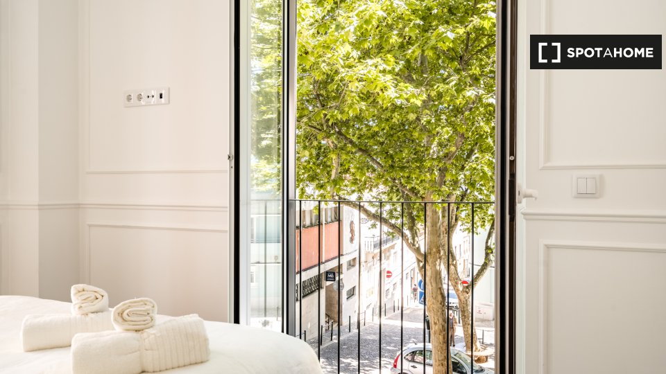 Apartment Lisbon, 2 beds — photo 12