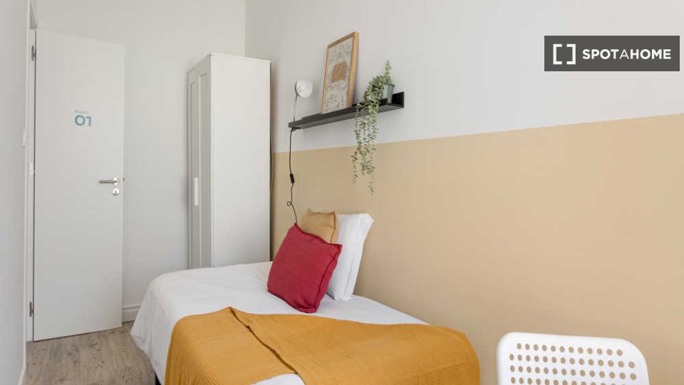 Double room Lisbon, 7 beds — photo 41