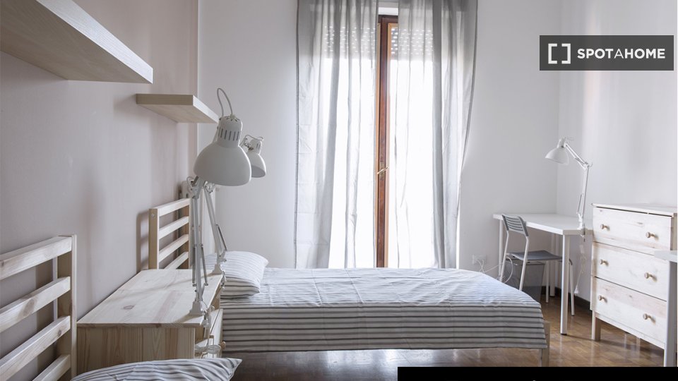 Double room Milan, 6 beds, 126m² — photo 10