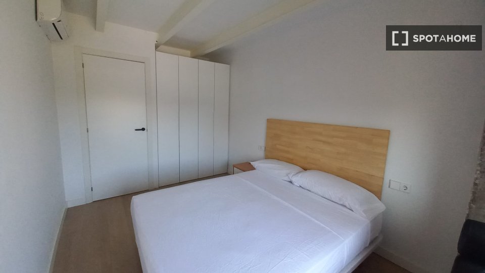 Apartment Valencia, 2 beds — photo 15