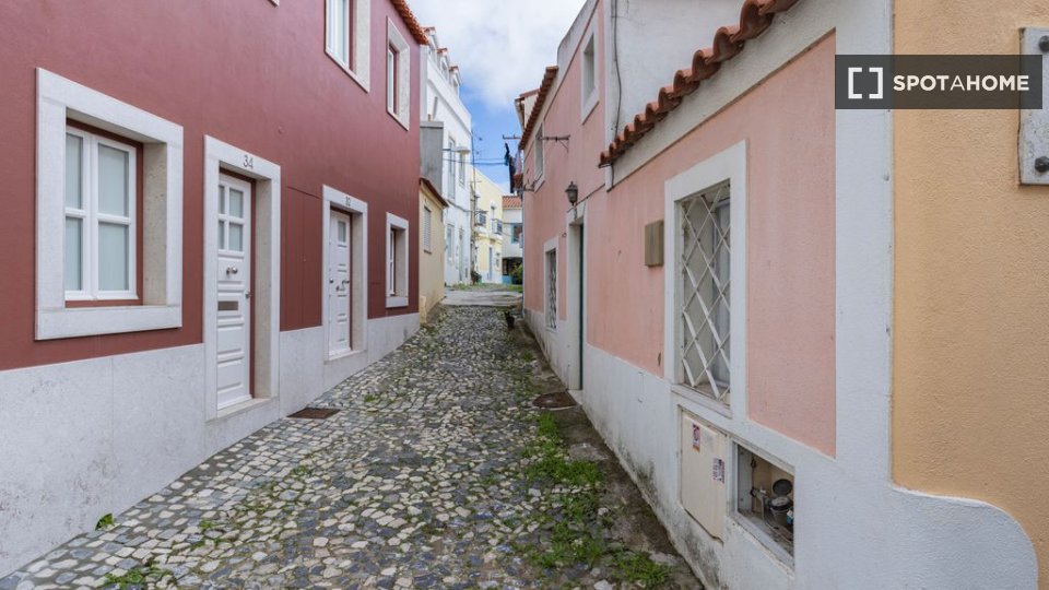 Apartment mono Lisbon — photo 13
