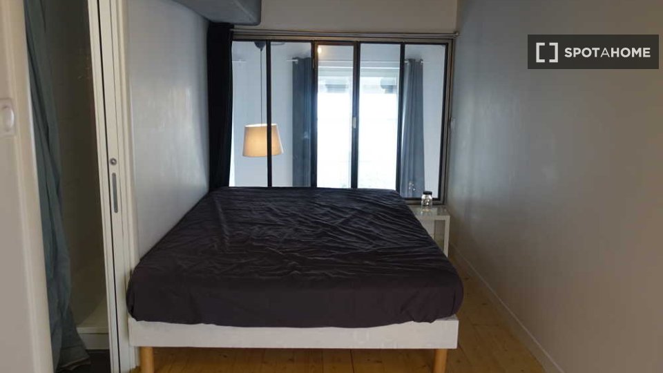 Double room Lyon, 1 bed, 40m² — photo 4