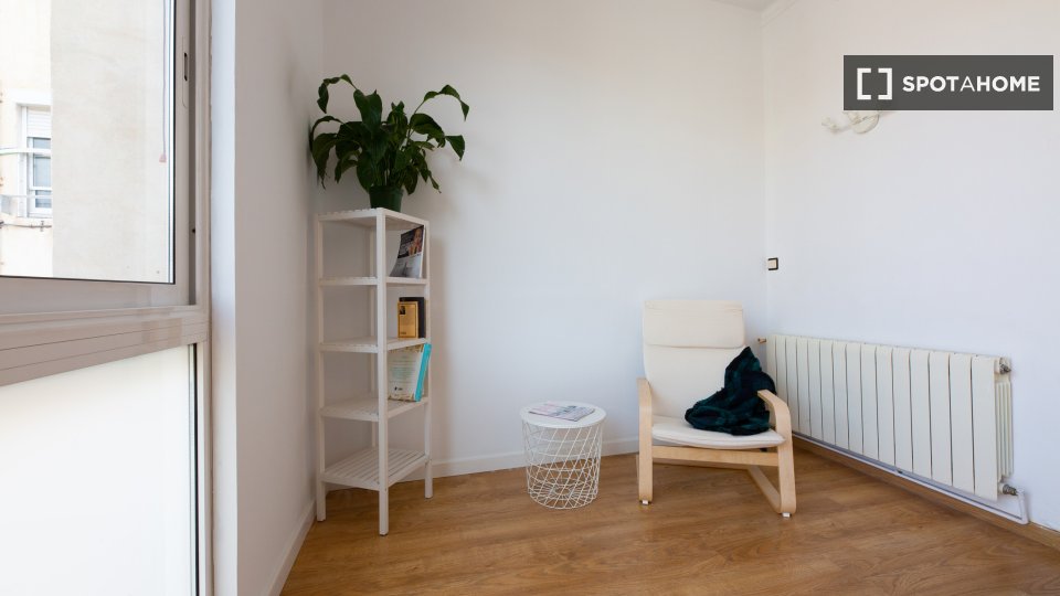 Double room Barcelona, 6 beds, 100m² — photo 12