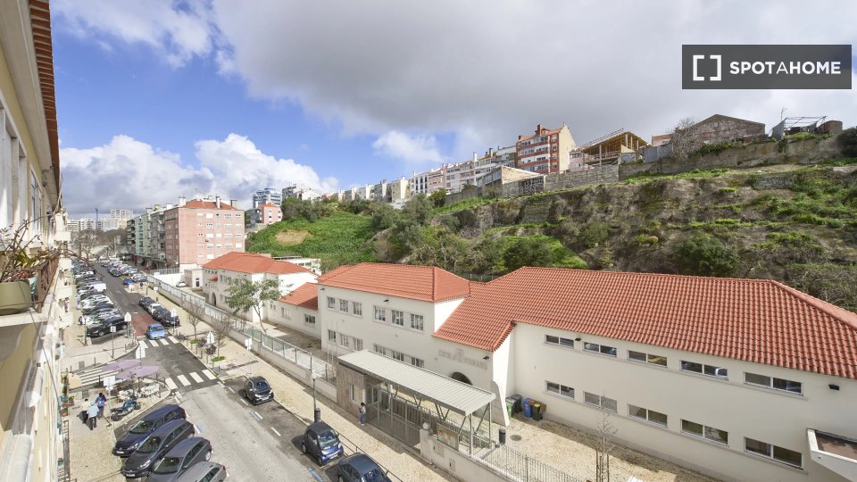 Double room Lisbon, 4 beds — photo 4