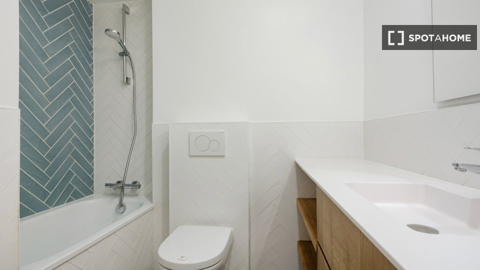 Apartment Paris, 2 beds, 59m² — photo 8