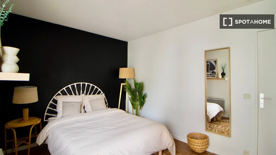 Double room Paris, 5 beds — photo 1