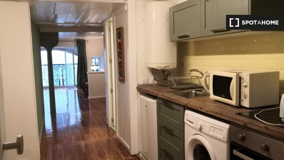 Apartment Lisbon, 1 bed — photo 2