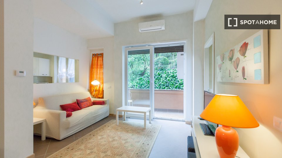 Apartment Rome, 2 beds — photo 15