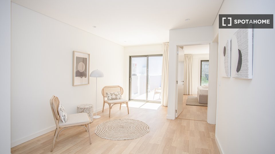 Apartment Porto, 1 bed, 74m² — photo 11