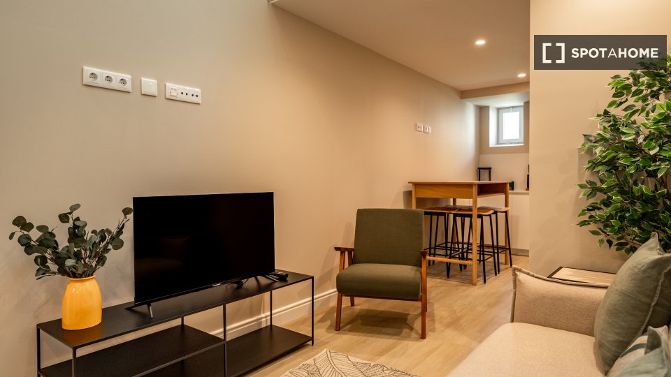 Apartment mono Lisbon — photo 11