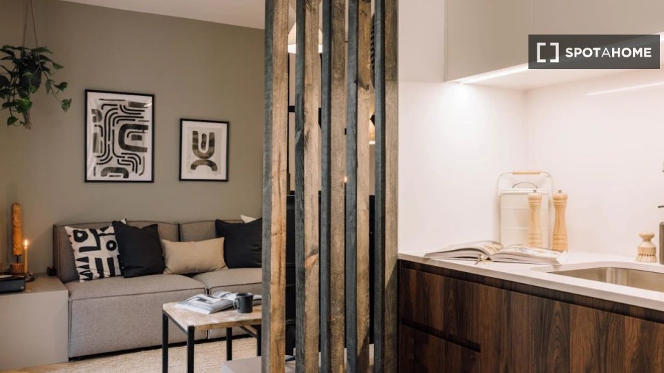 Apartment Lisbon, 2 beds — photo 16