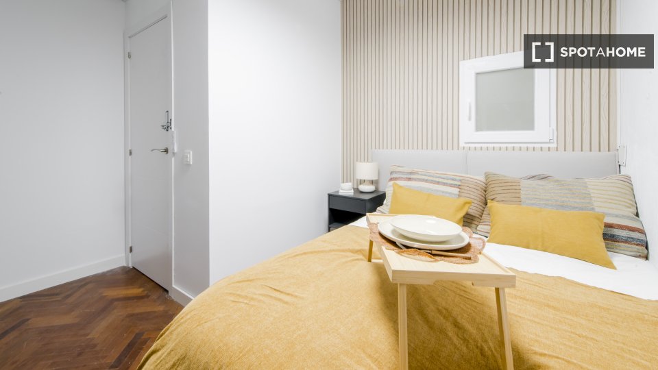Double room Madrid, 7 beds — photo 1
