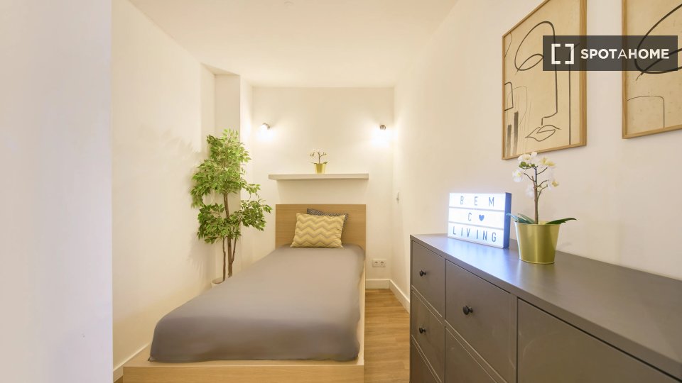 Apartment Lisbon, 1 bed — photo 10
