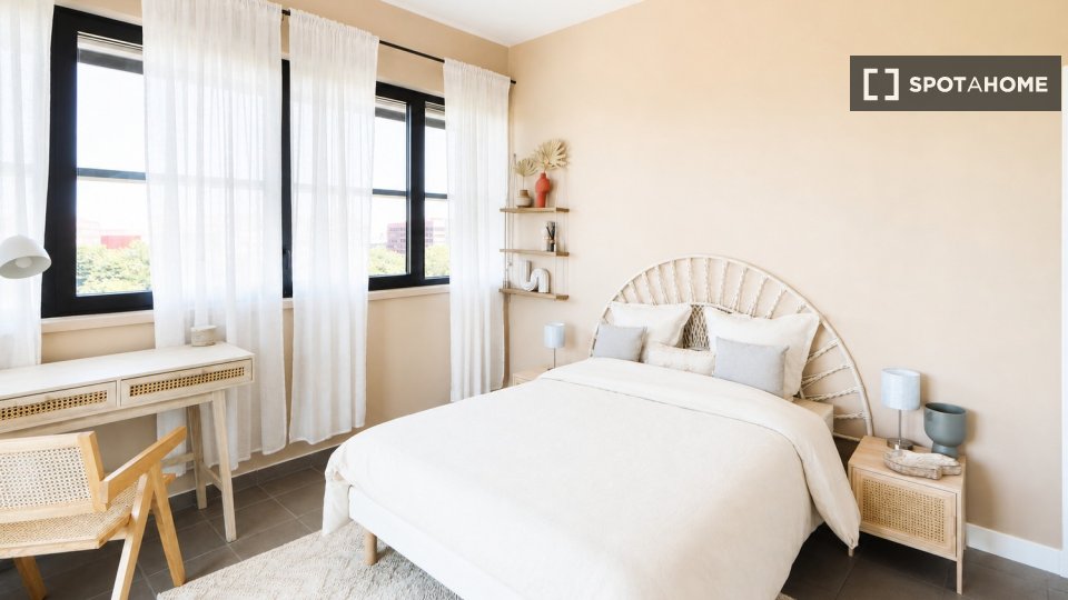 Chambre double Paris, 4 chambres — photo 28