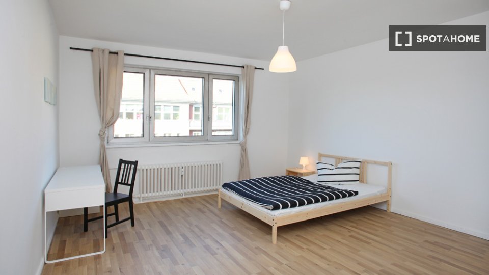 Double room Berlin, 3 beds, 60m² — photo 6