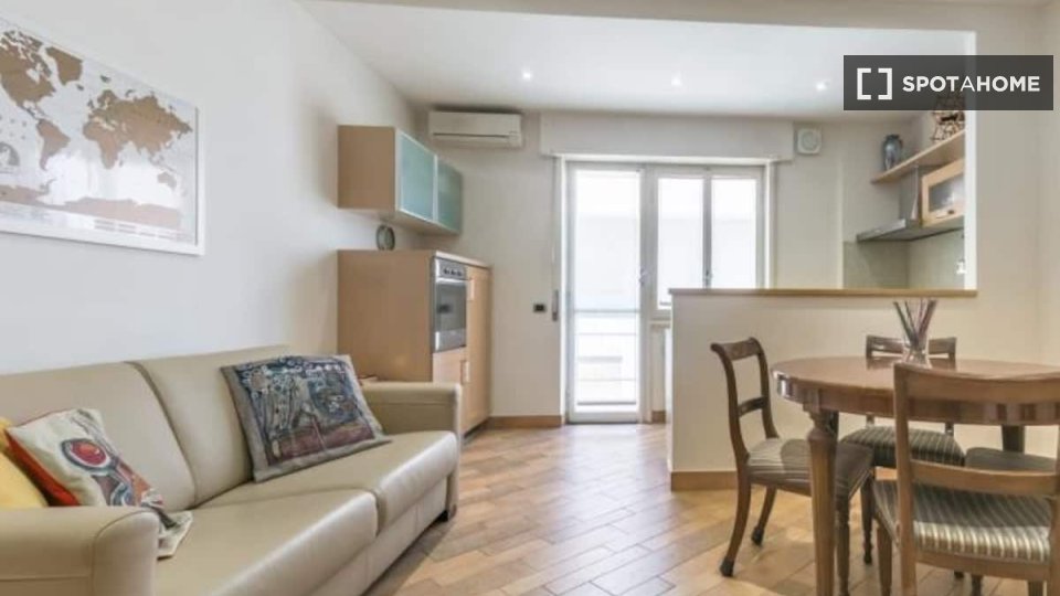 Apartment Rome, 1 bed — photo 19