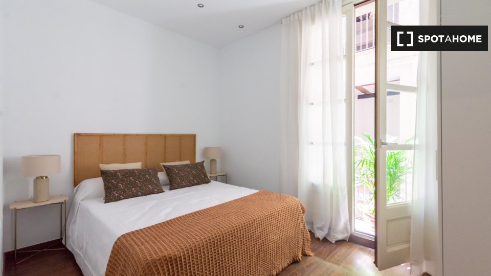 Apartment Barcelona, 2 beds, 75m² — photo 15