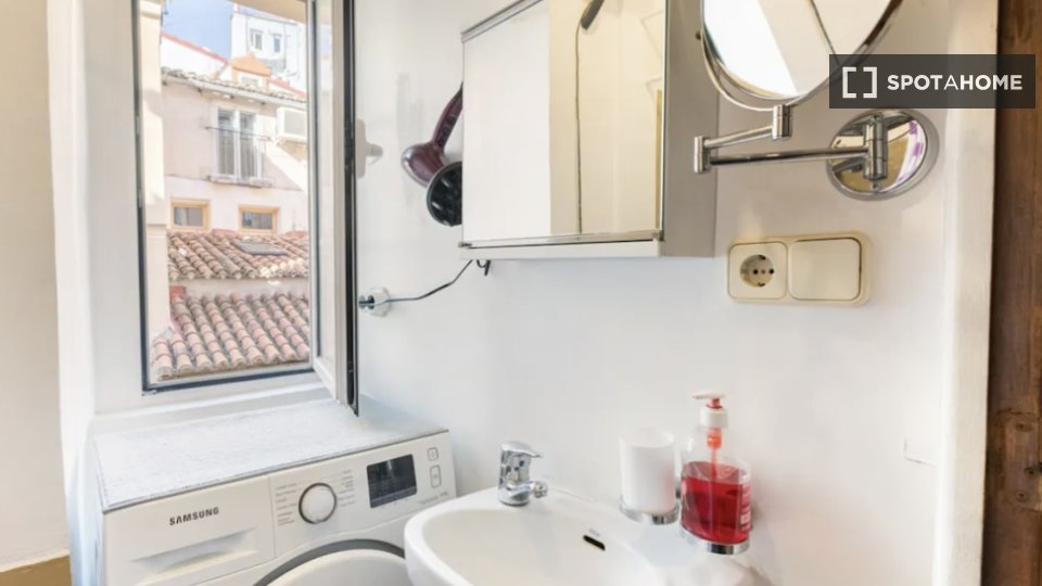 Apartment mono Madrid — photo 85