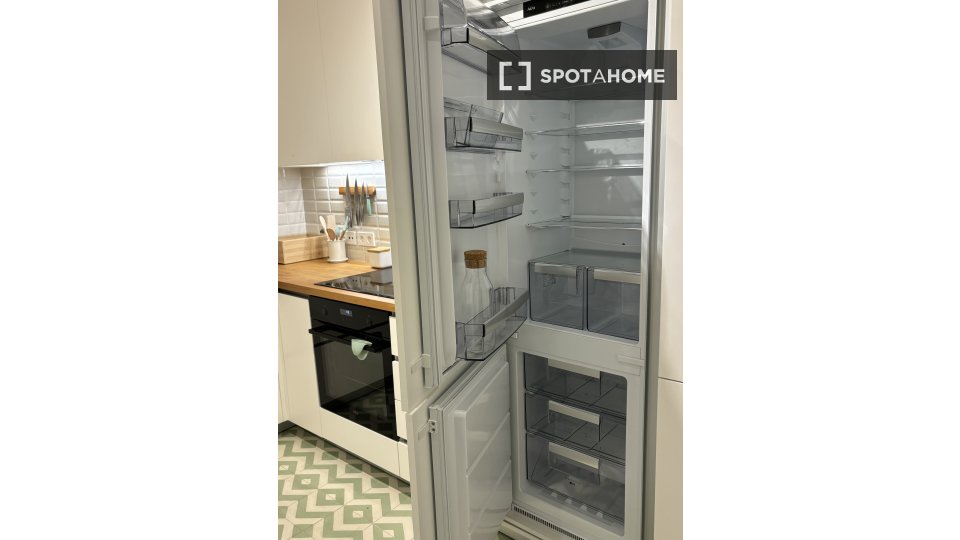 Apartment Lisbon, 1 bed, 80m² — photo 19