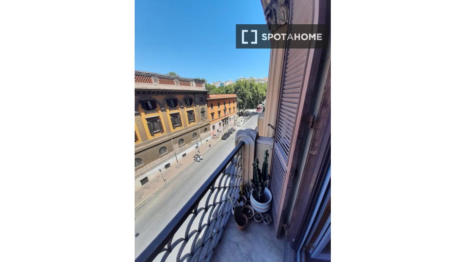 Double room Rome, 3 beds — photo 81
