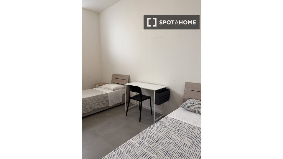 Double room Milan, 8 beds — photo 7