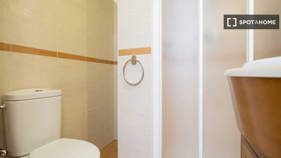Double room Madrid, 12 beds — photo 79