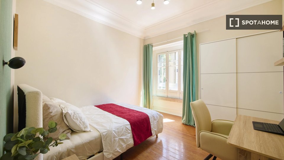 Double room Lisbon, 6 beds — photo 1