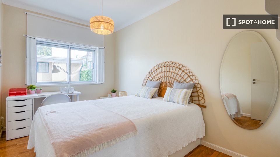 Double room Porto, 3 beds, 149m² — photo 22