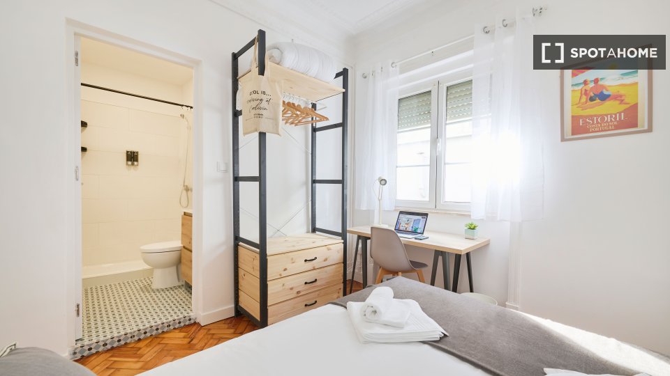 Double room Lisbon, 7 beds — photo 3