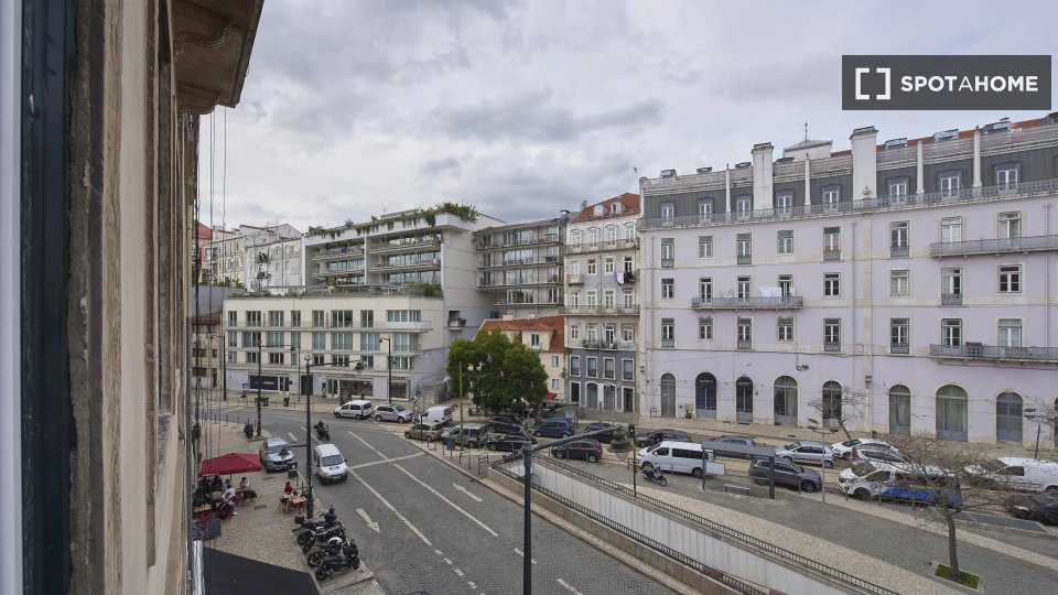 Double room Lisbon, 9 beds — photo 14