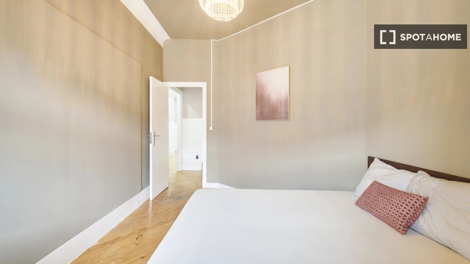 Double room Lisbon, 8 beds — photo 3