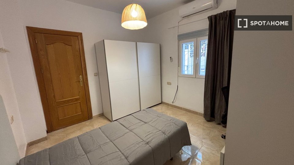 Double room Almeria, 5 beds — photo 3