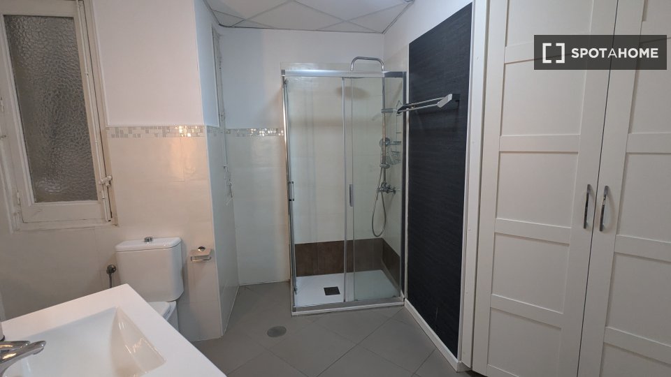 Apartment Madrid, 1 bed, 69m² — photo 3