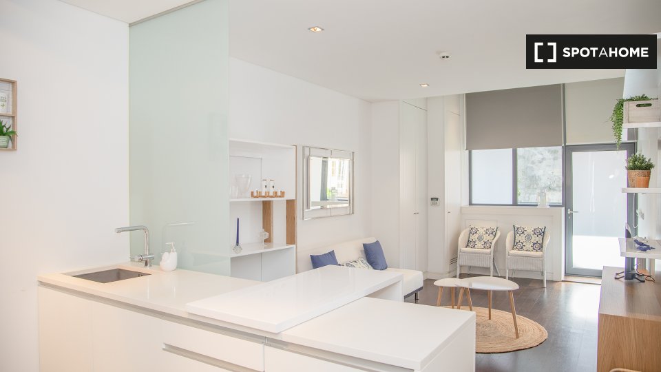 Apartment Porto, 1 bed, 55m² — photo 11