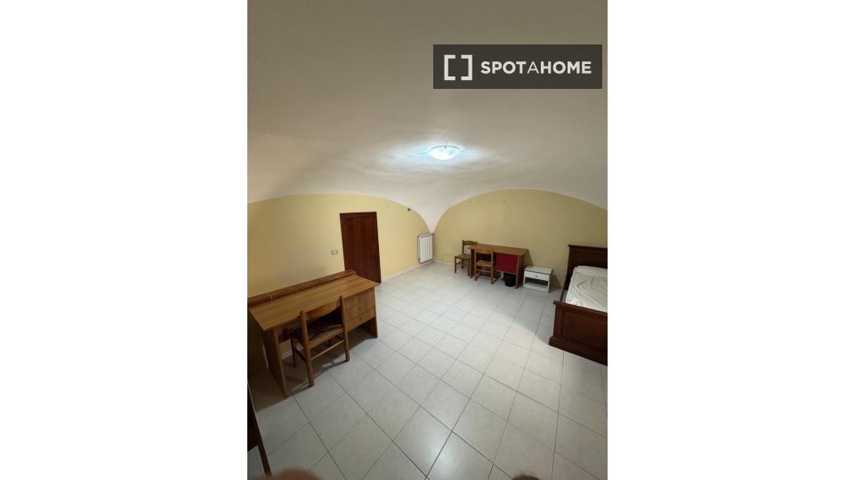 Double room Naples, 2 beds — photo 7