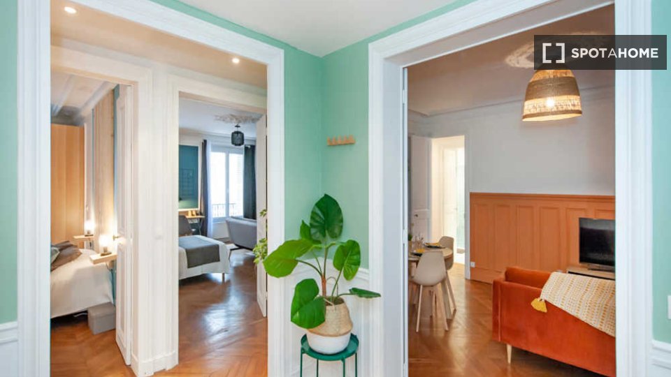 Double room Paris, 5 beds, 140m² — photo 12