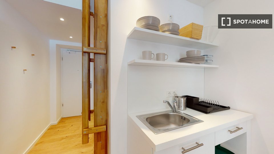 Apartment Berlin, 8 beds — photo 5
