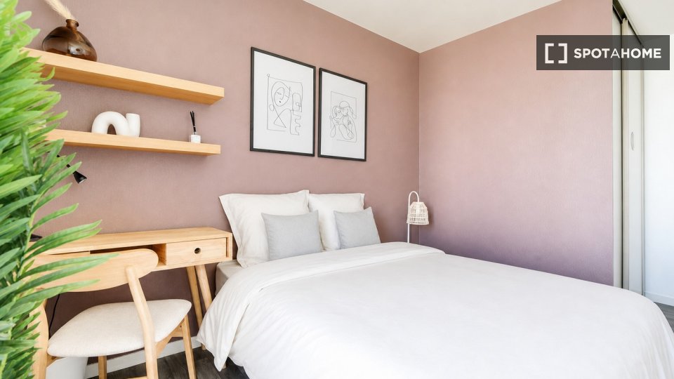 Double room Paris, 5 beds — photo 30