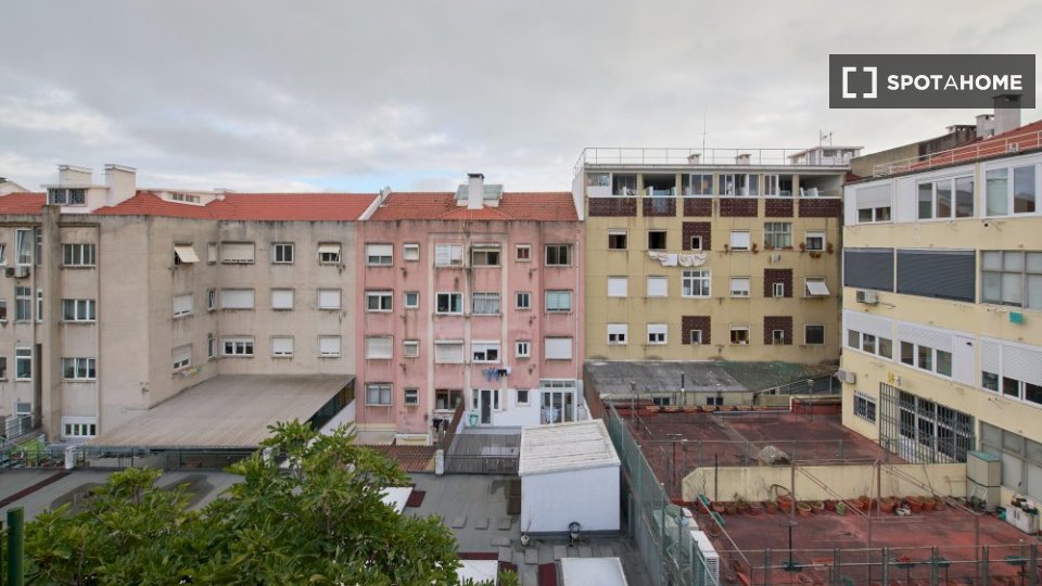 Double room Lisbon, 7 beds — photo 13