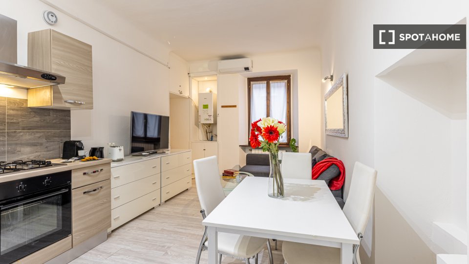 Apartment Milan, 1 bed, 43m² — photo 5