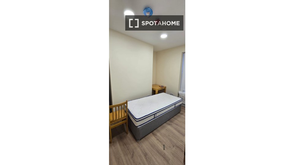 Double room Dublin, 8 beds — photo 26