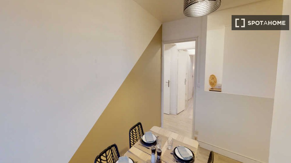 Double room Paris, 4 beds, 90m² — photo 5
