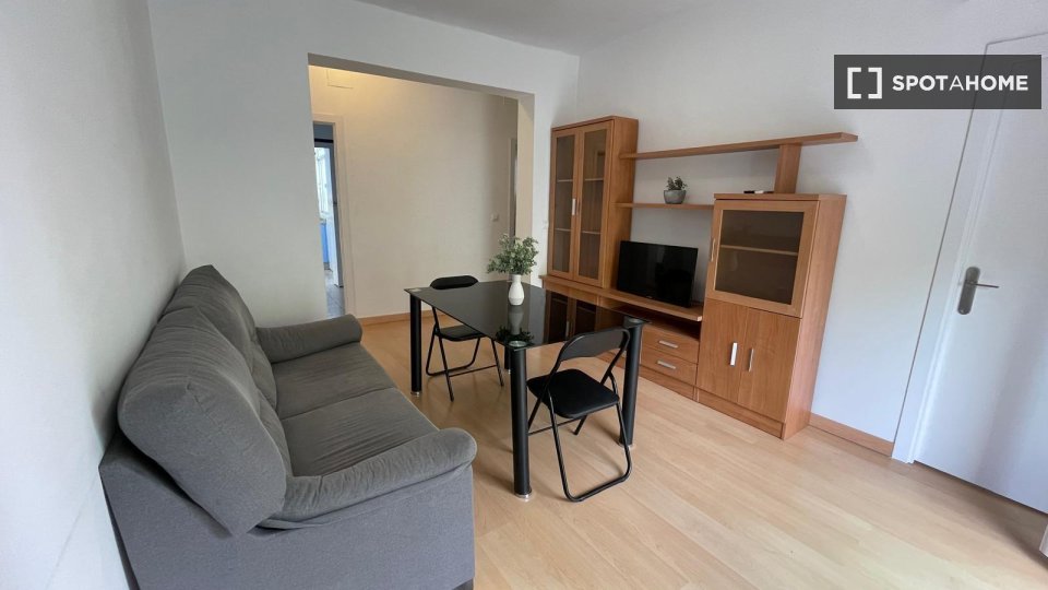 Double room Seville, 3 beds — photo 9